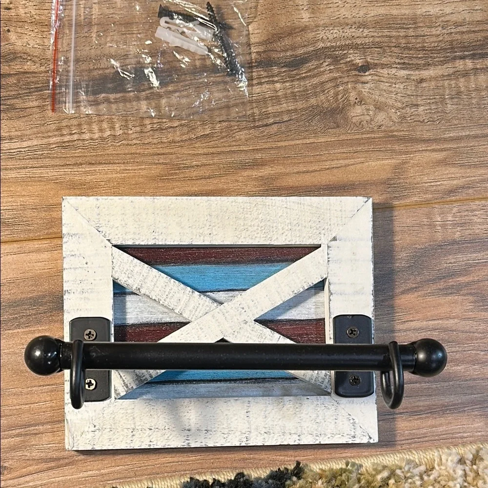 Rustic Toilet Paper Holder Wall Mounted Removable Holding Bar NWOT Hardware incl